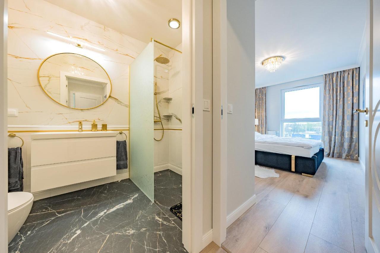 Appartamento Apartament Nowa Letnica, Osiedle Latarnikow Danzica Esterno foto