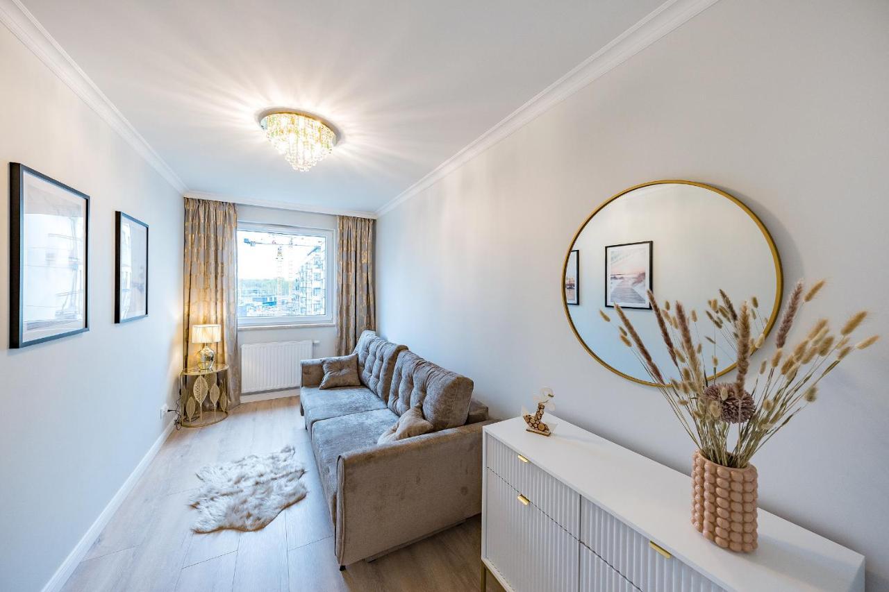 Appartamento Apartament Nowa Letnica, Osiedle Latarnikow Danzica Esterno foto